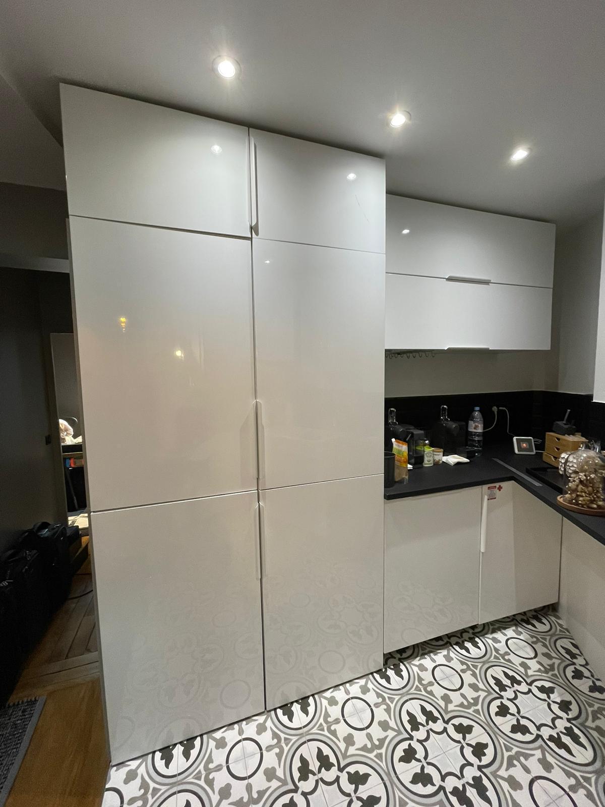 Cuisine taupe covering